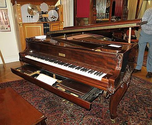 Grand Piano